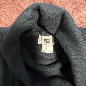 Urban Outfitters Black Cropped Turtleneck